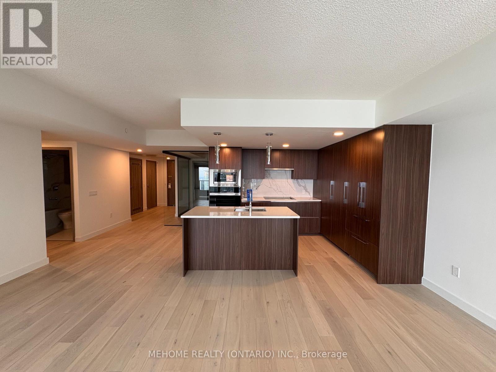 6705 - 3 Concord Cityplace Way, Toronto, Ontario  M5V 0X4 - Photo 3 - C12720944