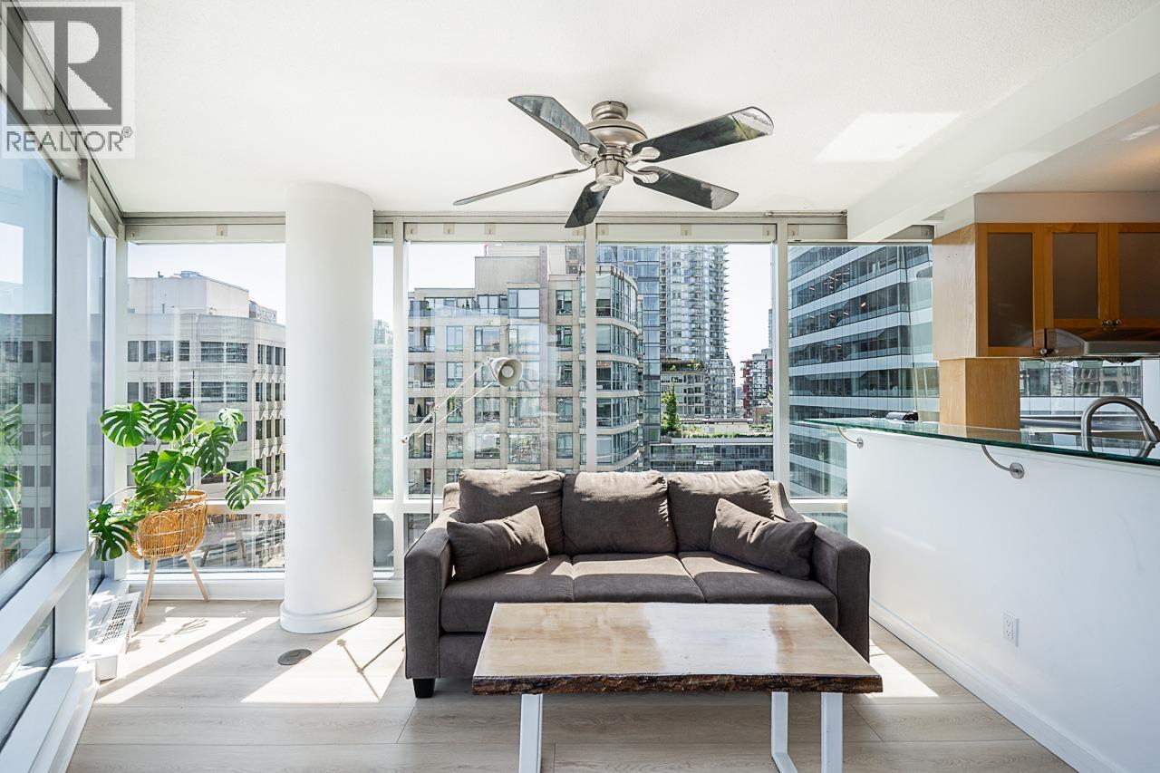 1202 1003 Burnaby Street, Vancouver, British Columbia  V6E 4R7 - Photo 4 - R3082536