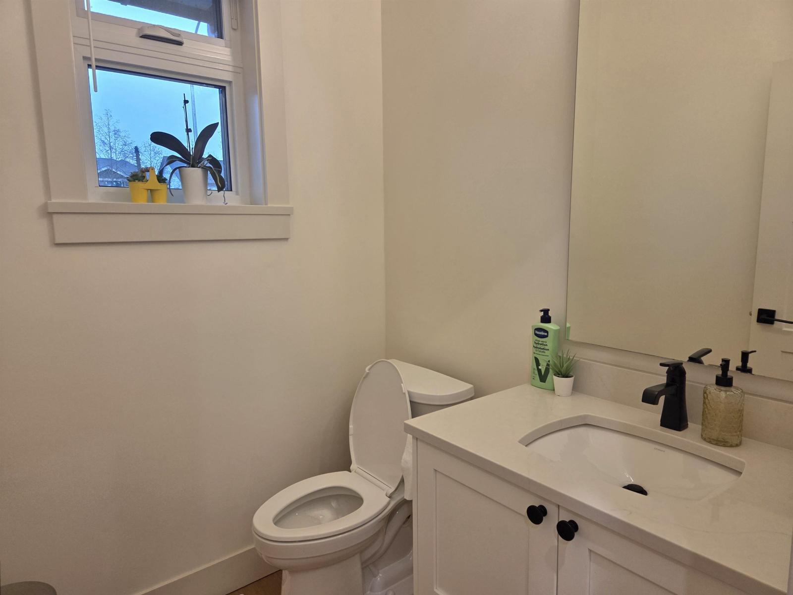 7477 197 Street, Langley, British Columbia  V2Y 3R6 - Photo 4 - R3082535