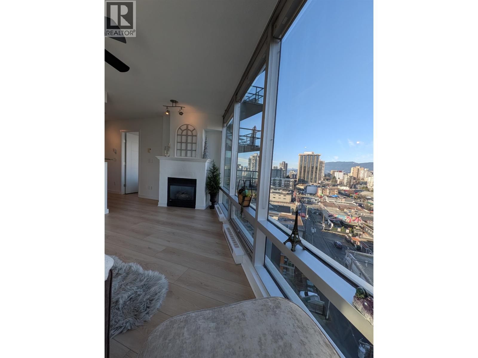 1202 1003 Burnaby Street, Vancouver, British Columbia  V6E 4R7 - Photo 7 - R3082536