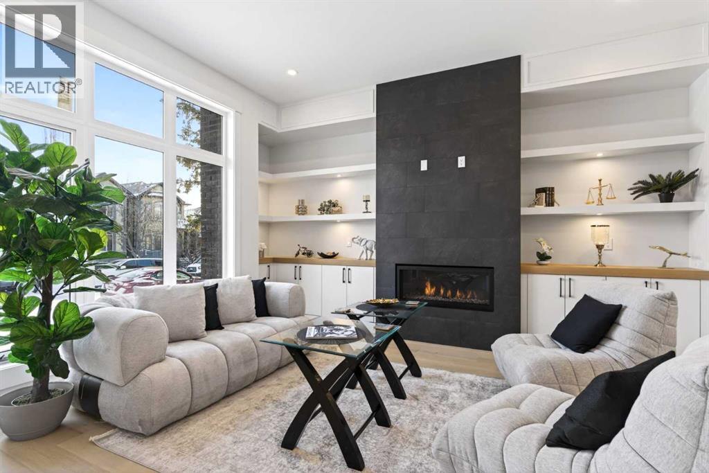 2417 26 Street Sw, Calgary, Alberta  T3E 2A6 - Photo 1 - A2230550