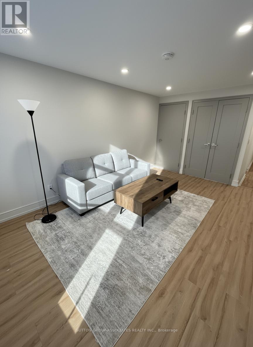 A - 587 College Street, Toronto, Ontario  M6G 1B2 - Photo 9 - C12745624