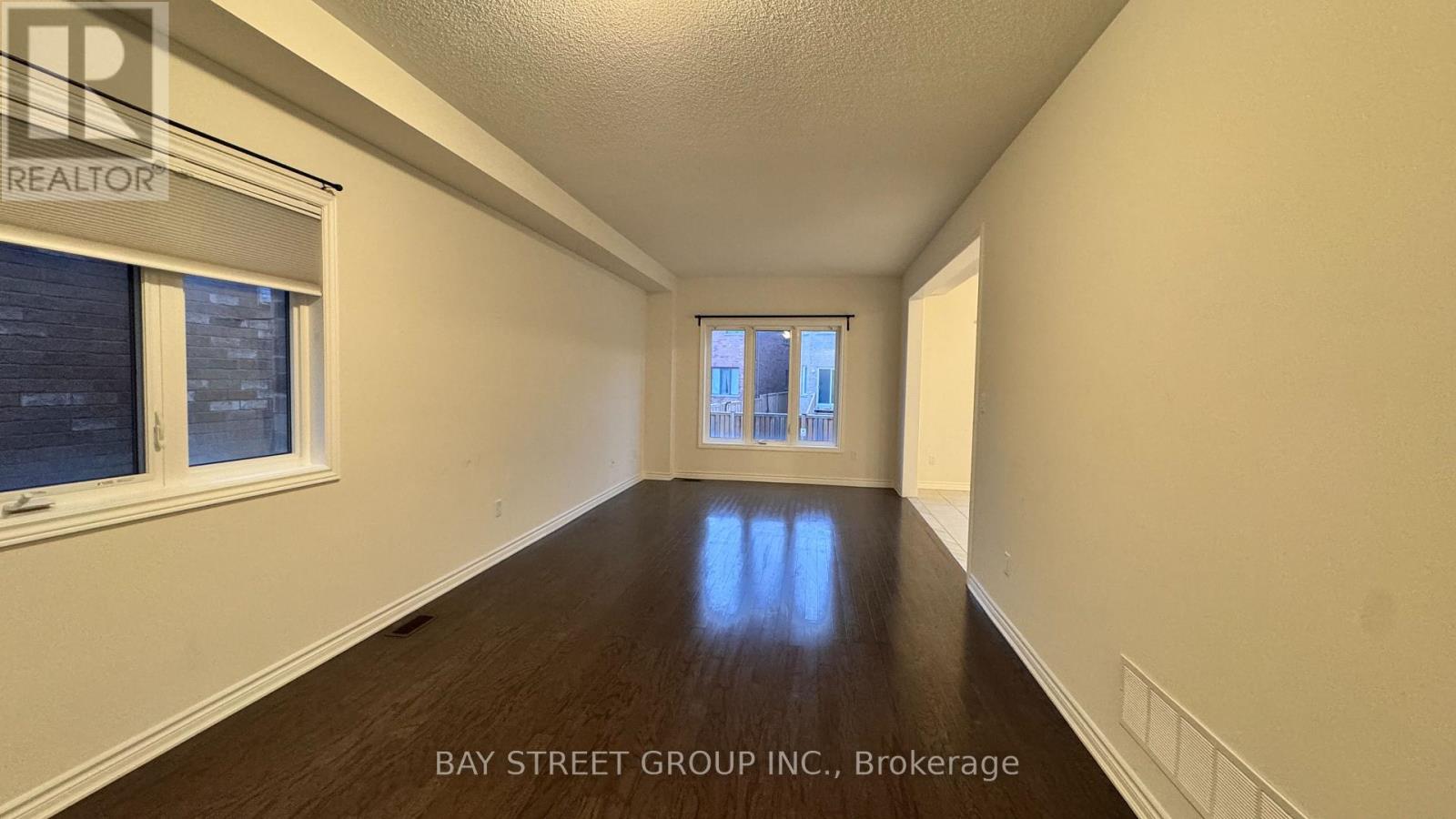 27 Palace Street, Thorold, Ontario  L2V 0J7 - Photo 13 - X12745628