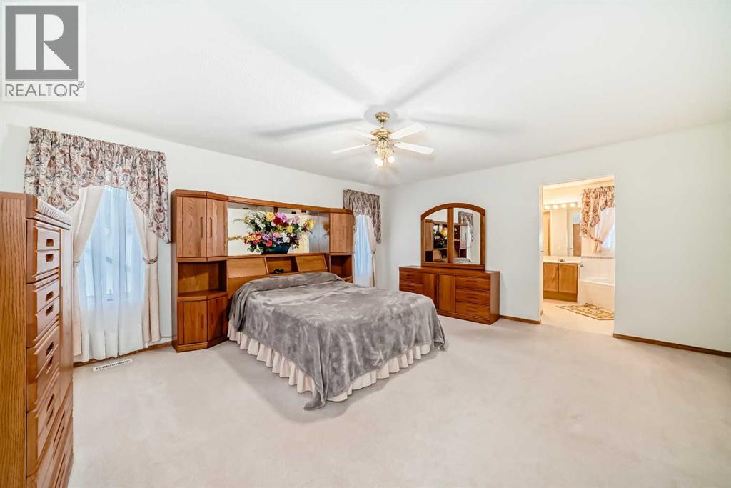 120 Cove Road, Chestermere, Alberta  T1X 1E4 - Photo 21 - A2280214