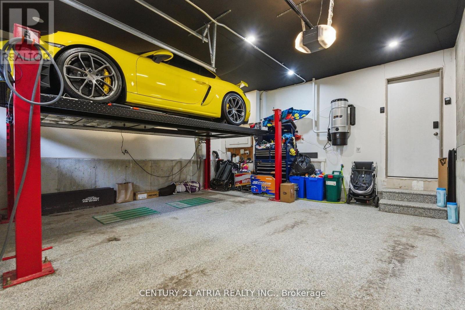 9404 Bayview Avenue, Richmond Hill, Ontario  L4C 4Z2 - Photo 37 - N12743442