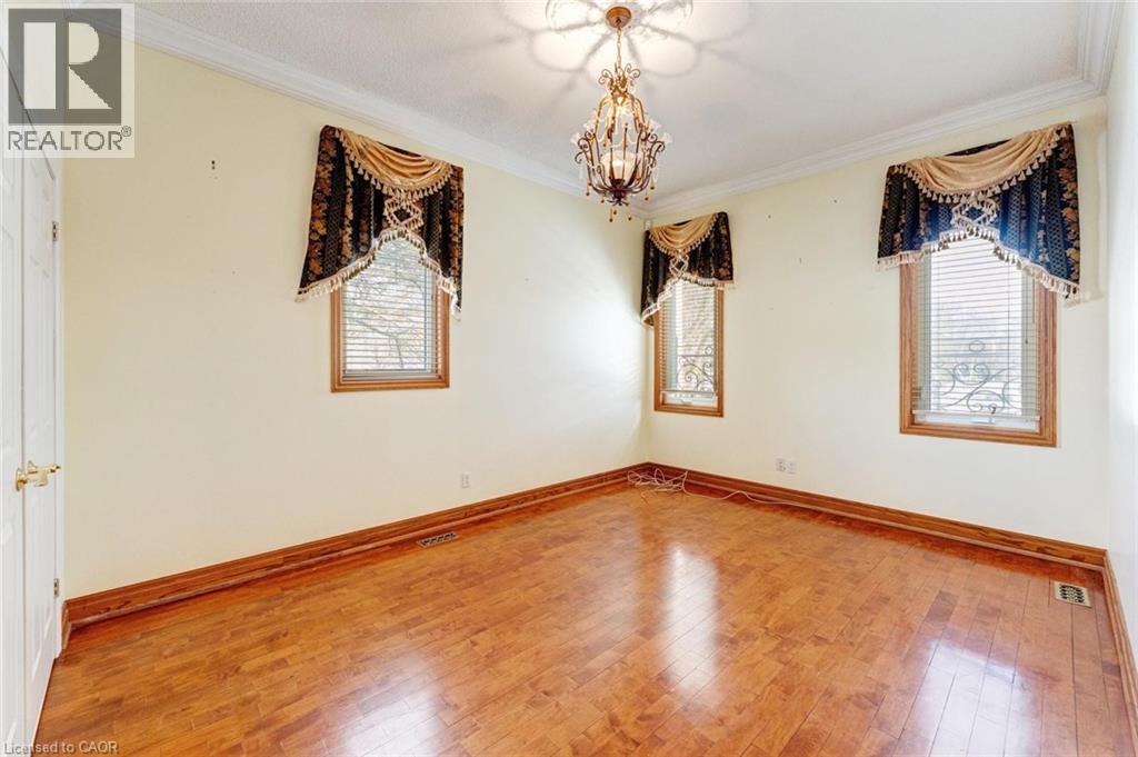 10 Merrydale Court, Brampton, Ontario  L6P 0H4 - Photo 13 - 40802120