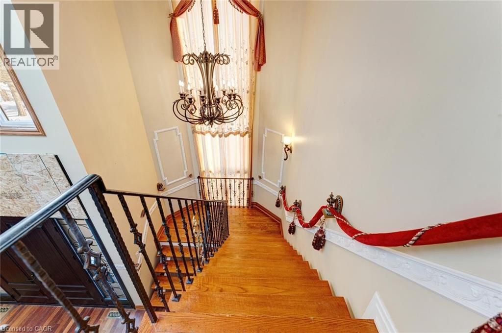 10 Merrydale Court, Brampton, Ontario  L6P 0H4 - Photo 23 - 40802120