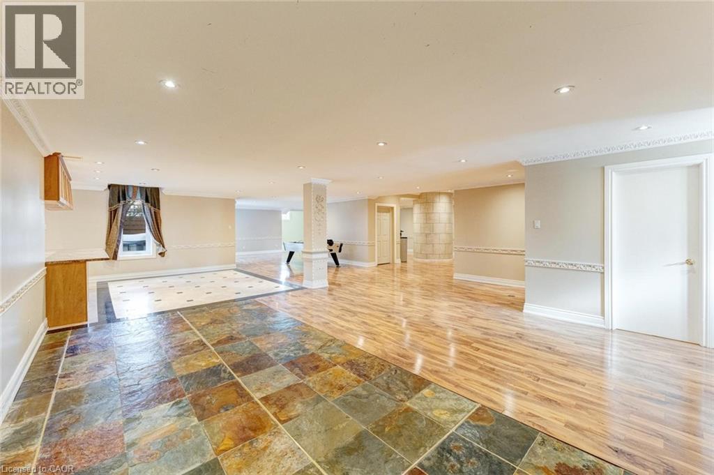 10 Merrydale Court, Brampton, Ontario  L6P 0H4 - Photo 39 - 40802120