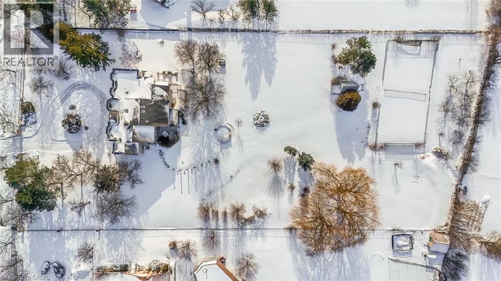 10 Merrydale Court, Brampton, Ontario  L6P 0H4 - Photo 5 - 40802120