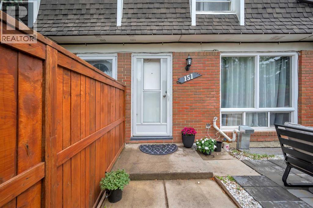 151, 330 Canterbury Drive Sw, Calgary, Alberta  T2W 1H6 - Photo 5 - A2278820