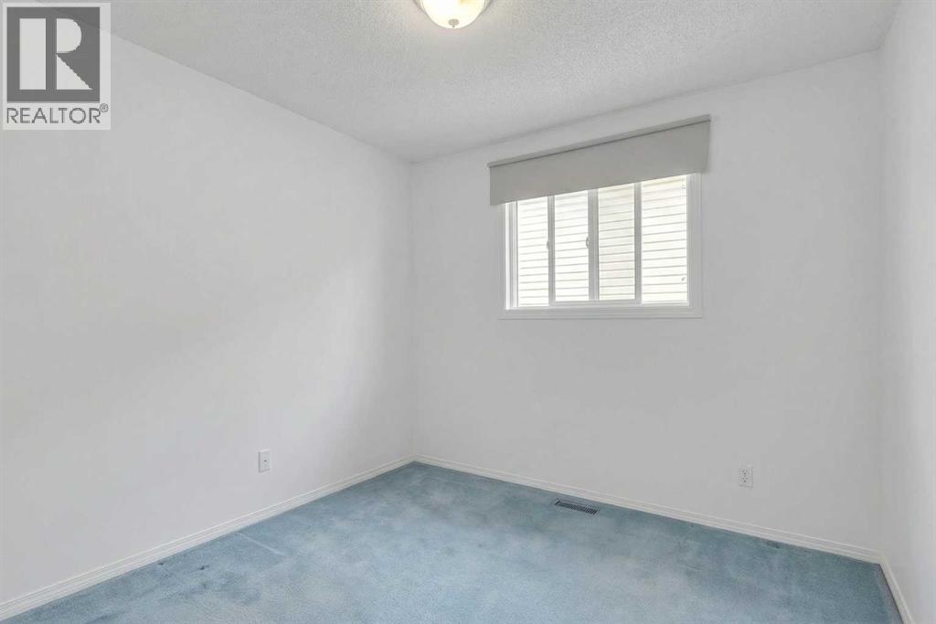 218 Pinemeadow Road Ne, Calgary, Alberta  T1Y 4N9 - Photo 13 - A2282156