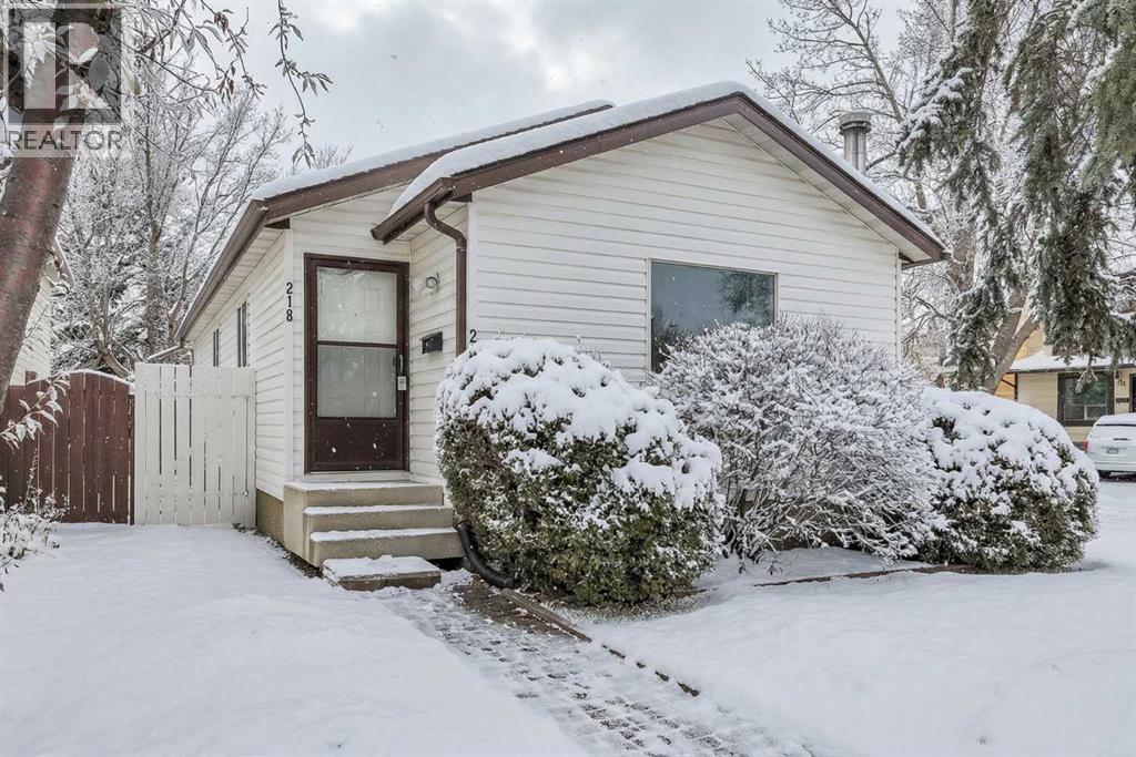 218 Pinemeadow Road Ne, Calgary, Alberta  T1Y 4N9 - Photo 2 - A2282156