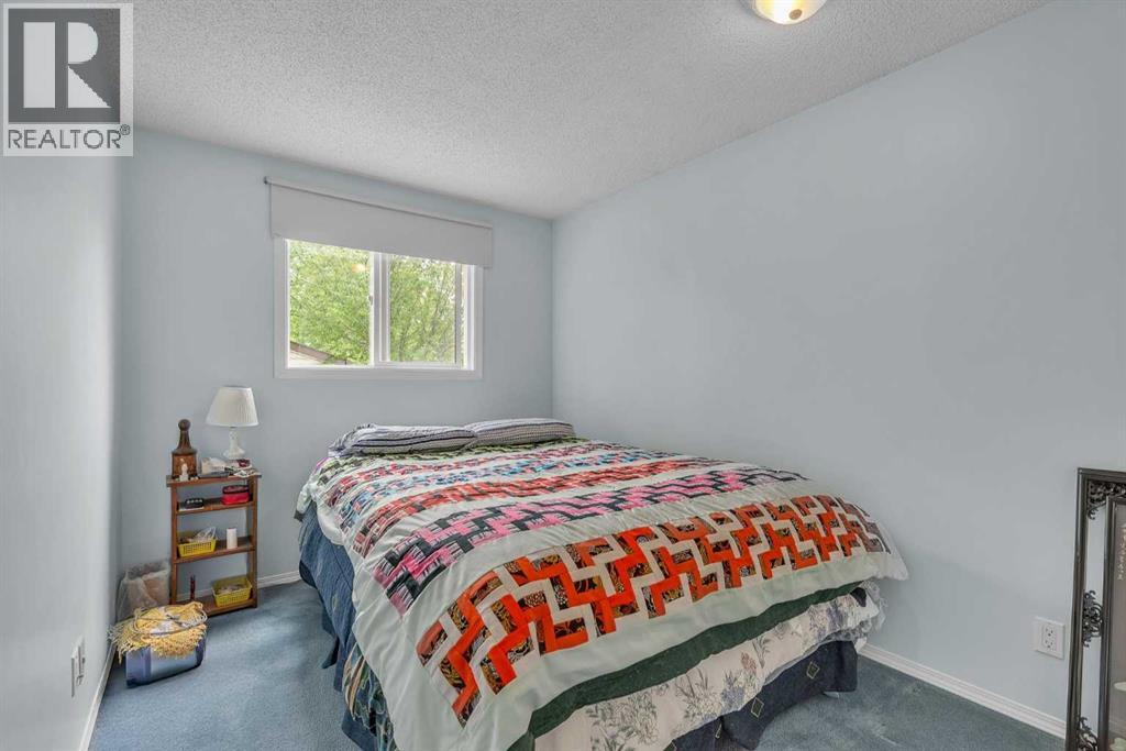 218 Pinemeadow Road Ne, Calgary, Alberta  T1Y 4N9 - Photo 11 - A2282156