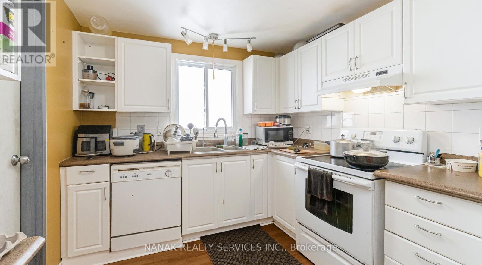 46 Hickling Trail, Barrie, Ontario  L4M 5S4 - Photo 14 - S12745638