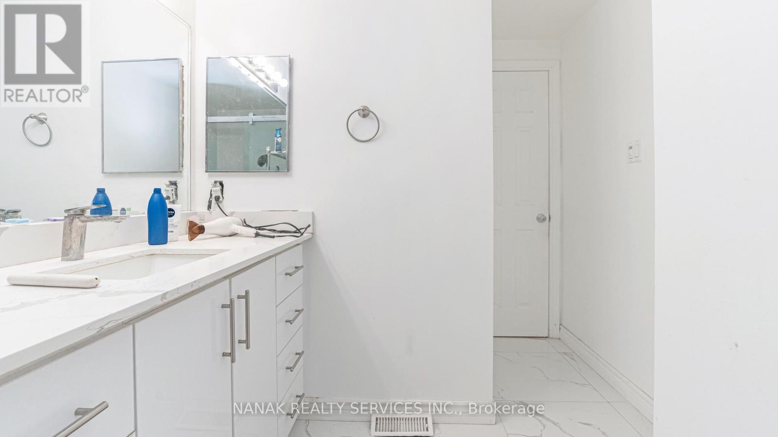 46 Hickling Trail, Barrie, Ontario  L4M 5S4 - Photo 22 - S12745638