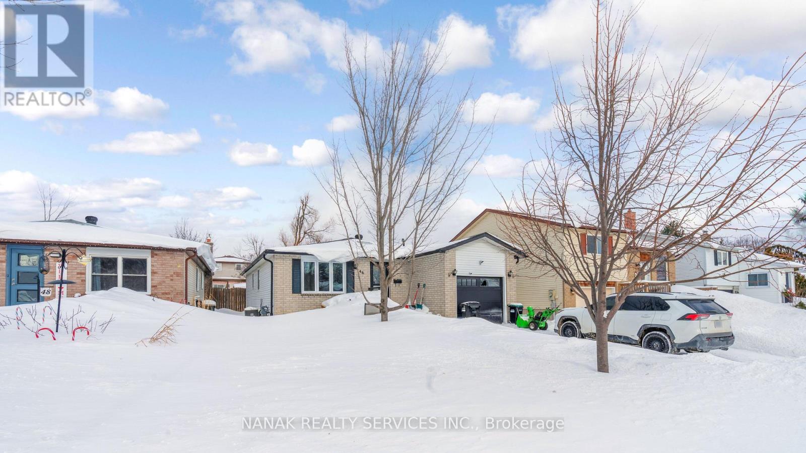 46 Hickling Trail, Barrie, Ontario  L4M 5S4 - Photo 3 - S12745638