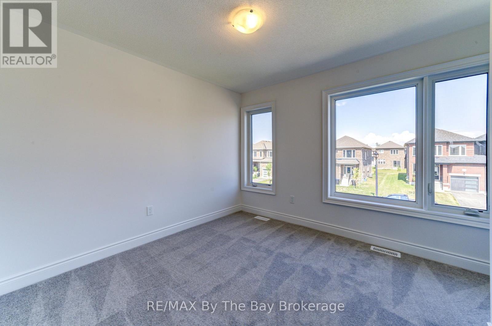 42 Lisa Street, Wasaga Beach, Ontario  L9Z 1J9 - Photo 25 - S12485091