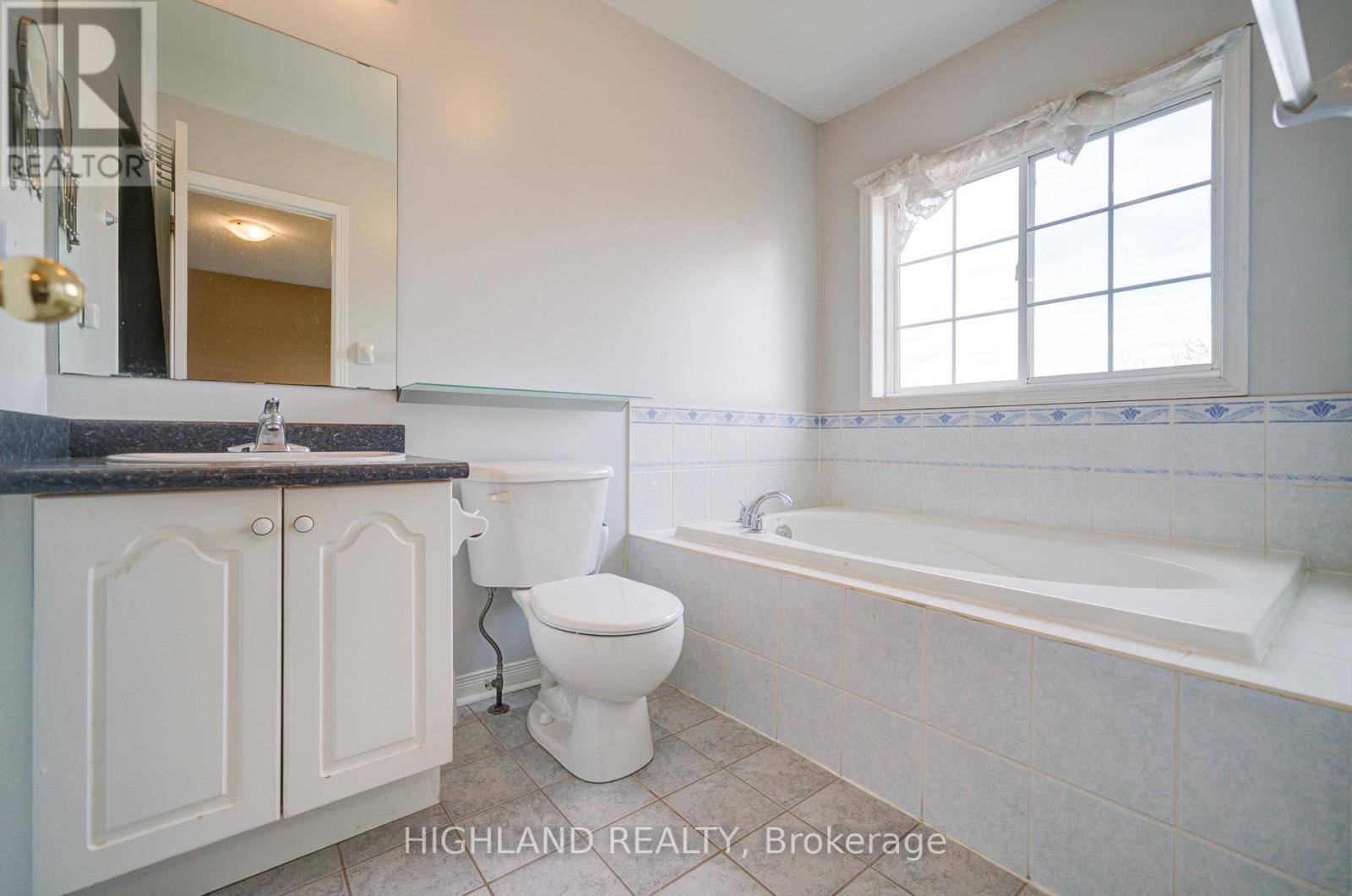 99 - 6399 Spinnaker Circle, Mississauga, Ontario  L5W 1Z5 - Photo 14 - W12745630