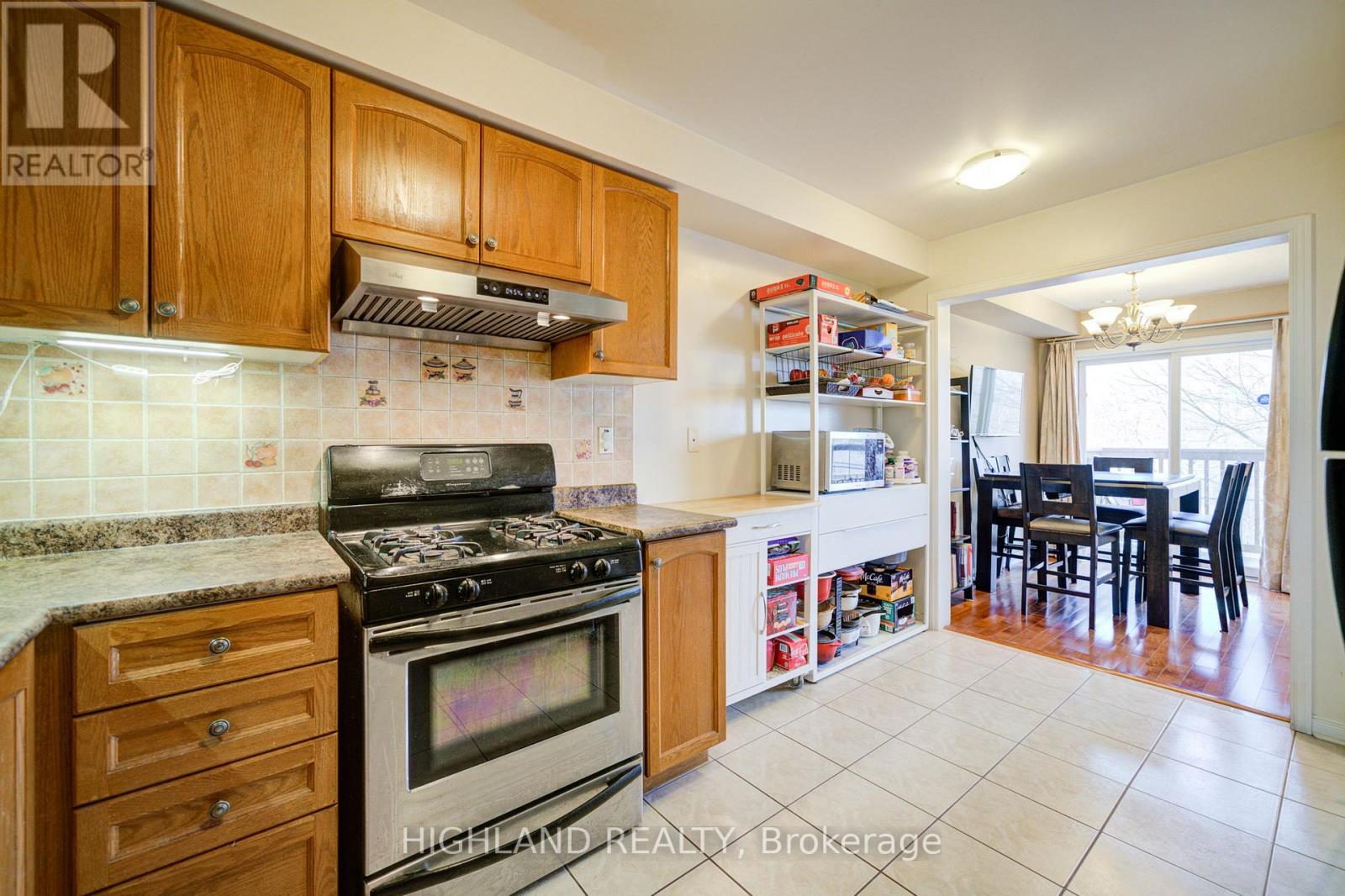 99 - 6399 Spinnaker Circle, Mississauga, Ontario  L5W 1Z5 - Photo 5 - W12745630