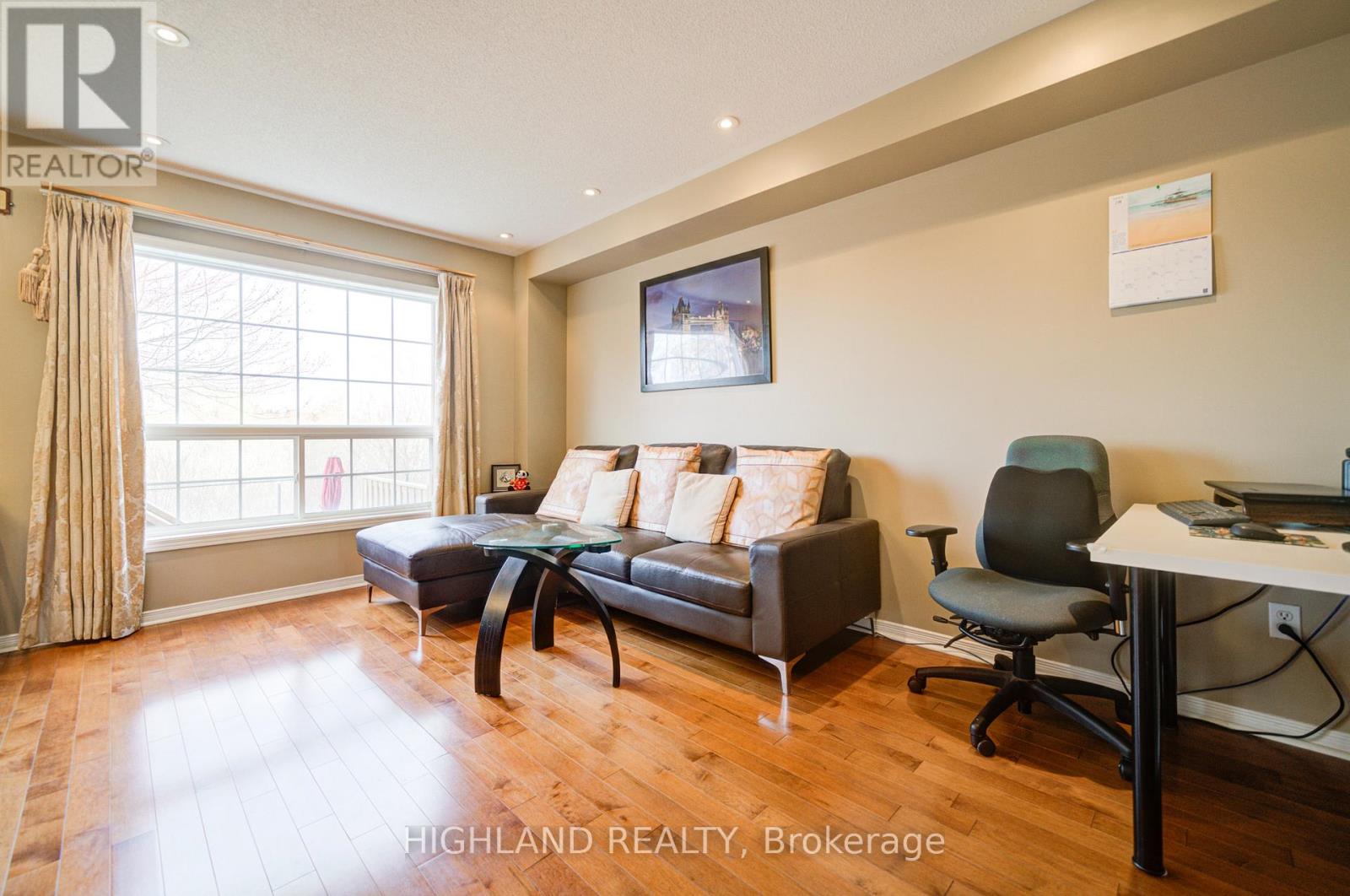 99 - 6399 Spinnaker Circle, Mississauga, Ontario  L5W 1Z5 - Photo 7 - W12745630