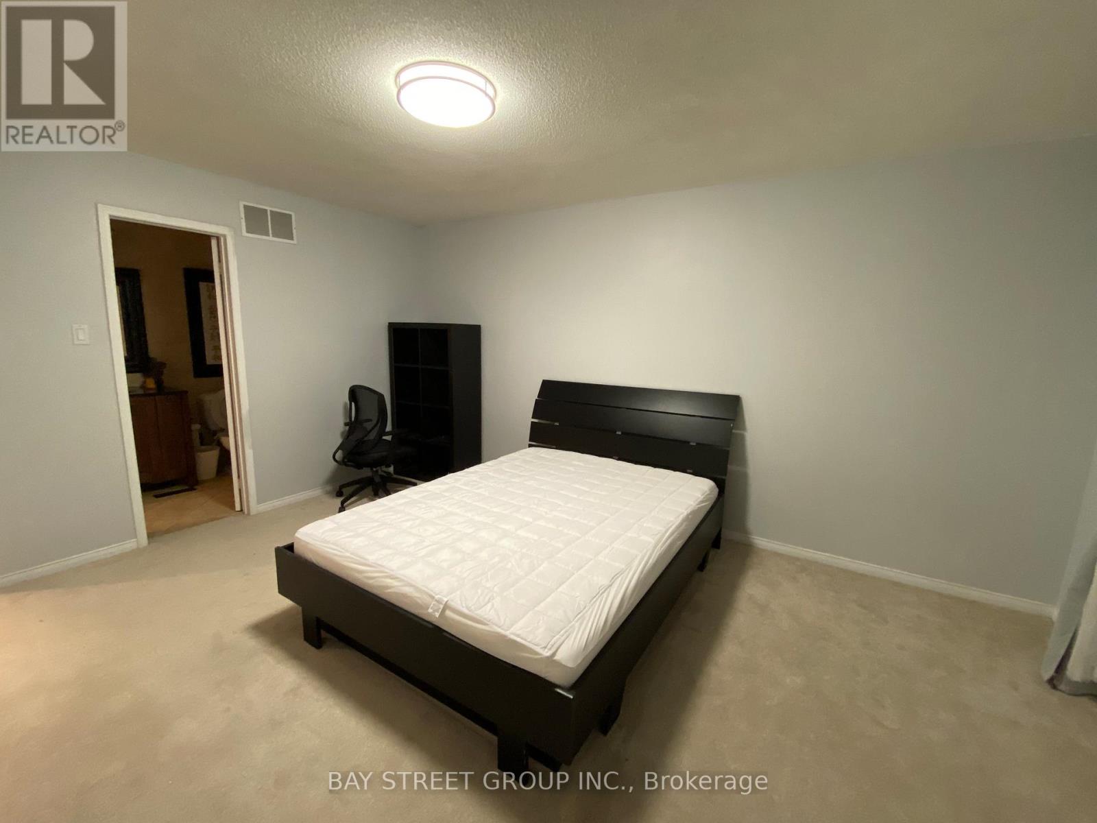 61 - 5958 Greensboro Drive, Mississauga, Ontario  L5M 5Z9 - Photo 9 - W12745650