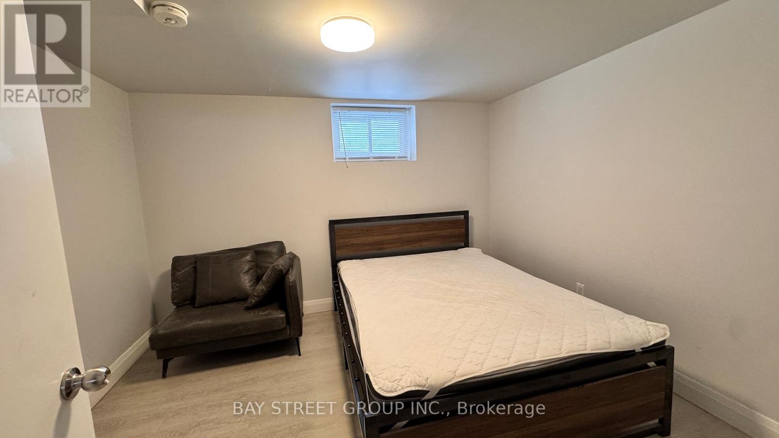 B2 - 5513 Spring Street, Niagara Falls, Ontario  L2G 1P6 - Photo 3 - X12745646