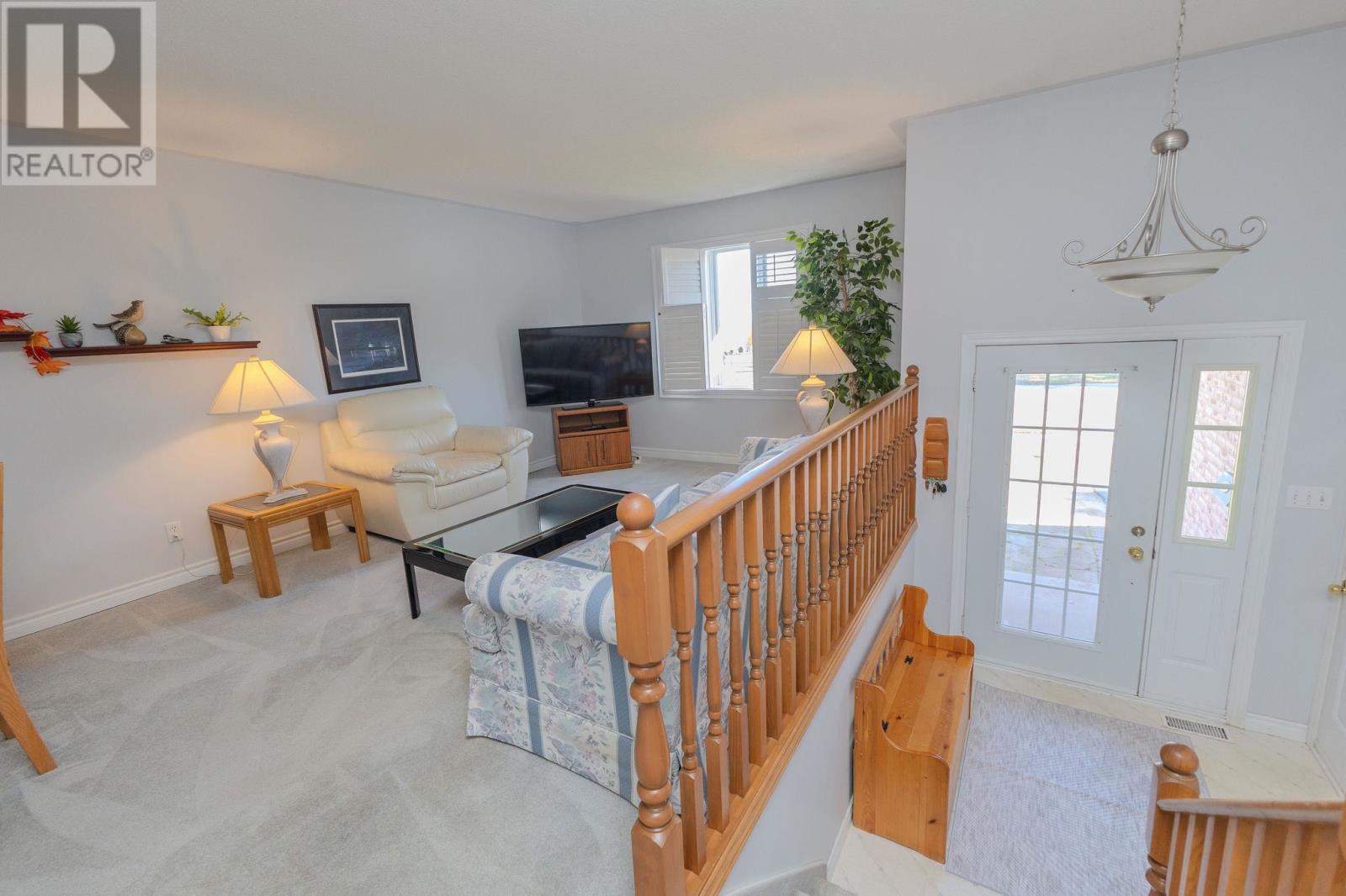 933 Lake St, Sault Ste. Marie, Ontario  P6B 6K4 - Photo 14 - SM253143