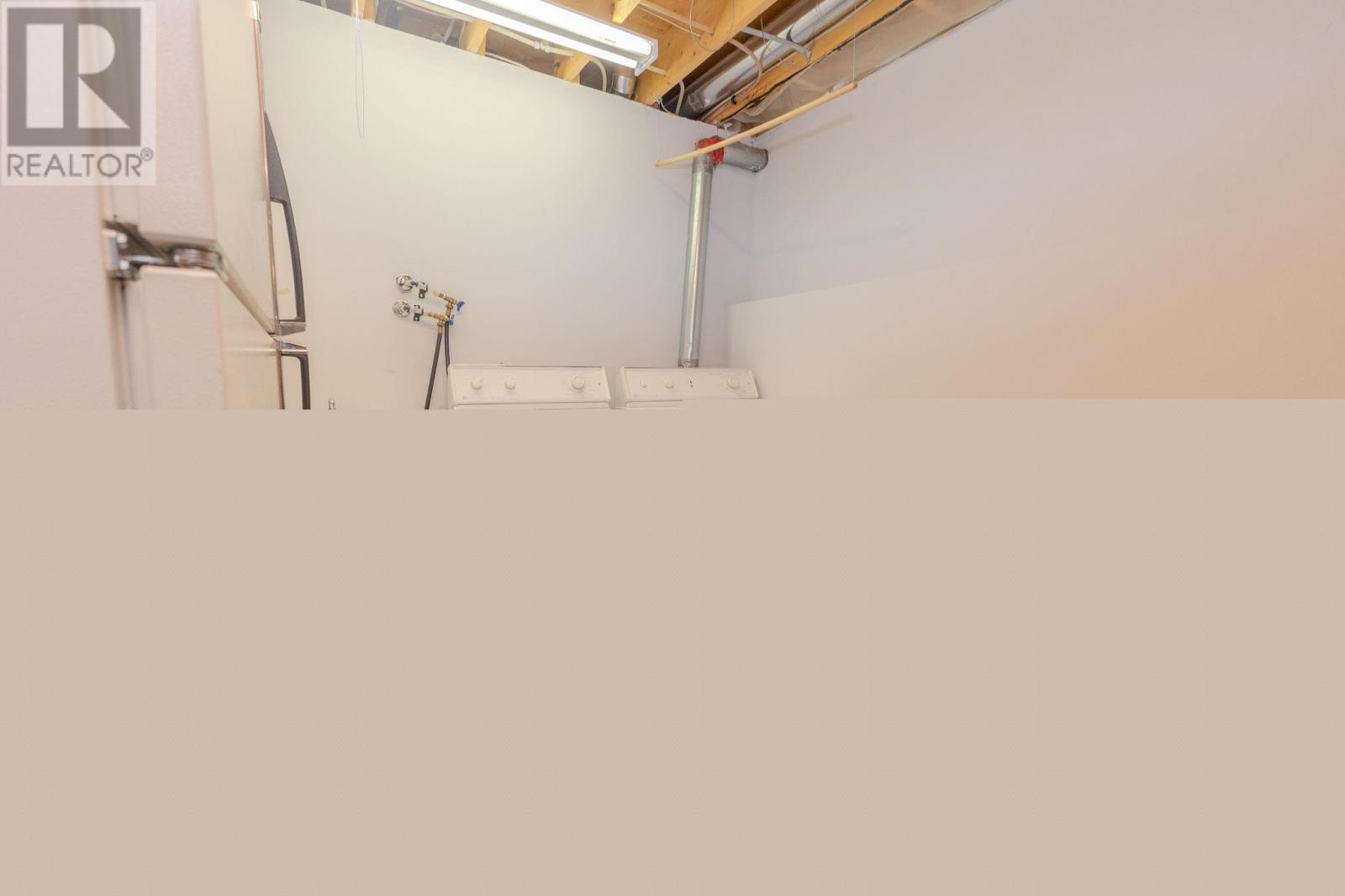 933 Lake St, Sault Ste. Marie, Ontario  P6B 6K4 - Photo 42 - SM253143