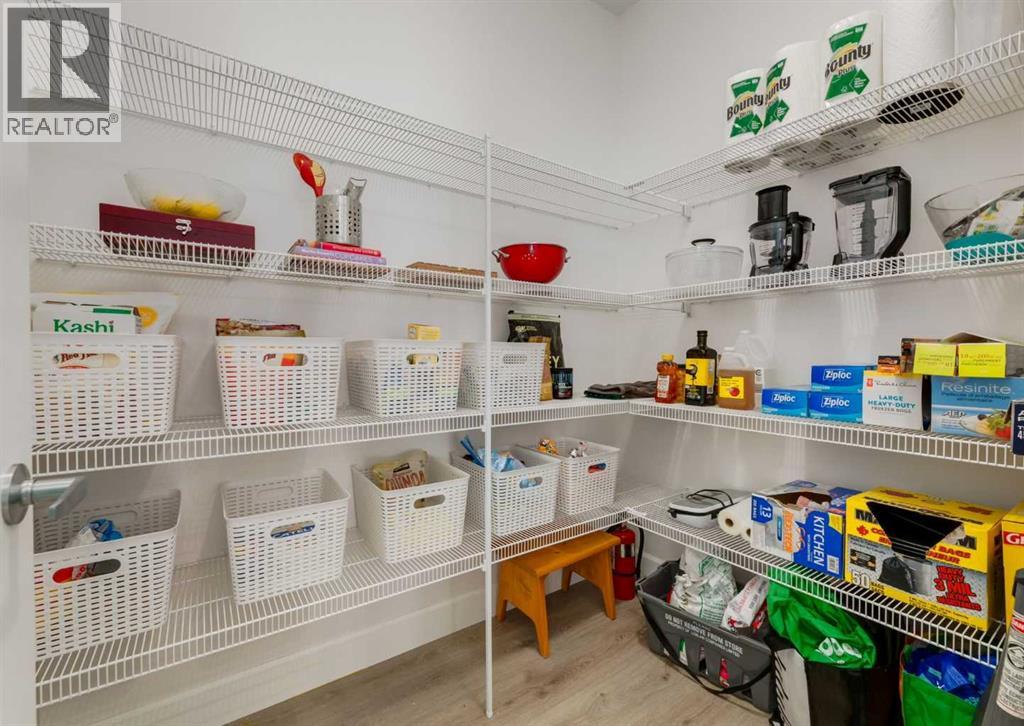 143 Yorkville Green Sw, Calgary, Alberta  T2X 4K1 - Photo 6 - A2280621