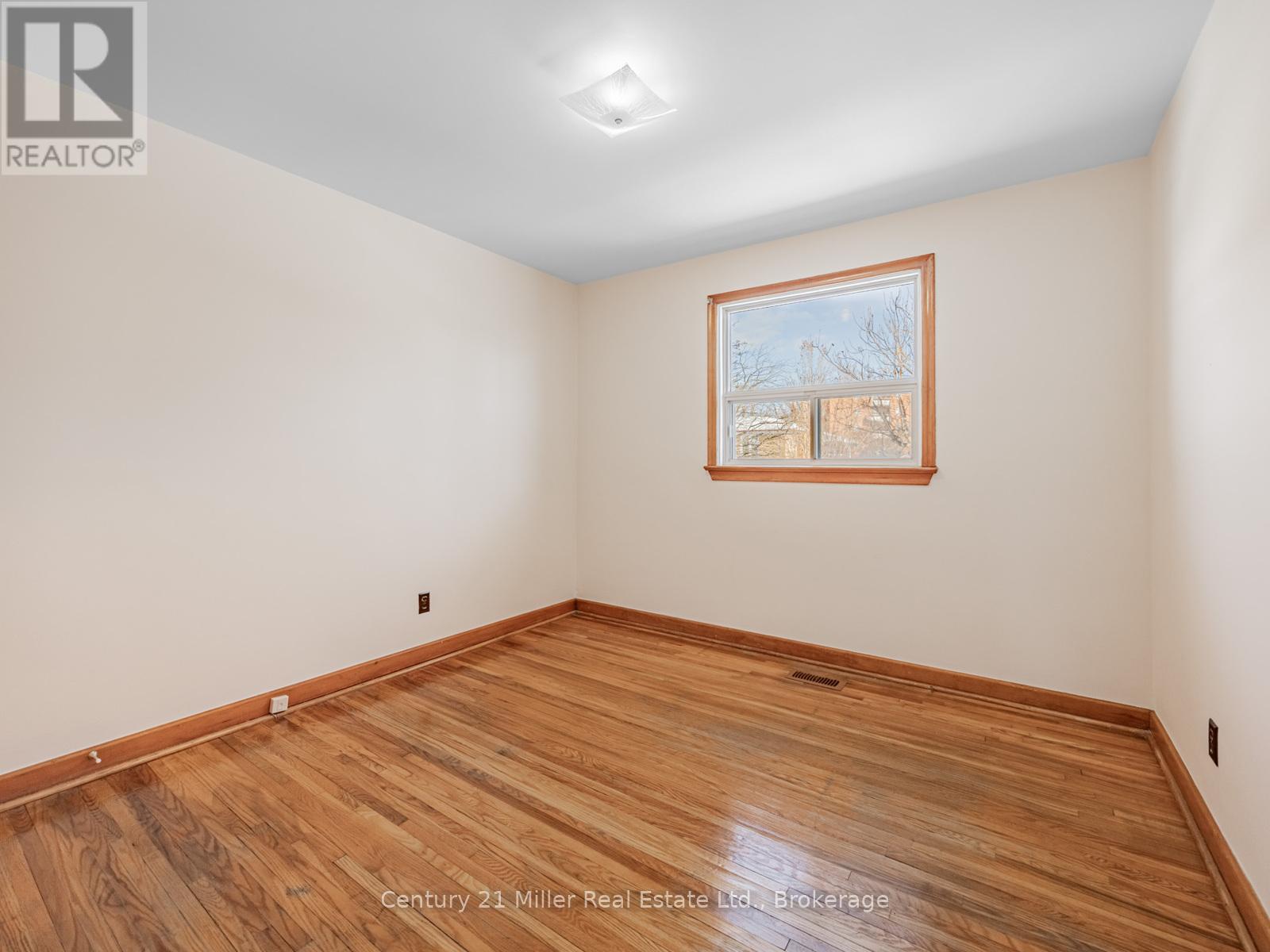 309 Queen Mary Drive, Oakville, Ontario  L6K 3L5 - Photo 20 - W12745594