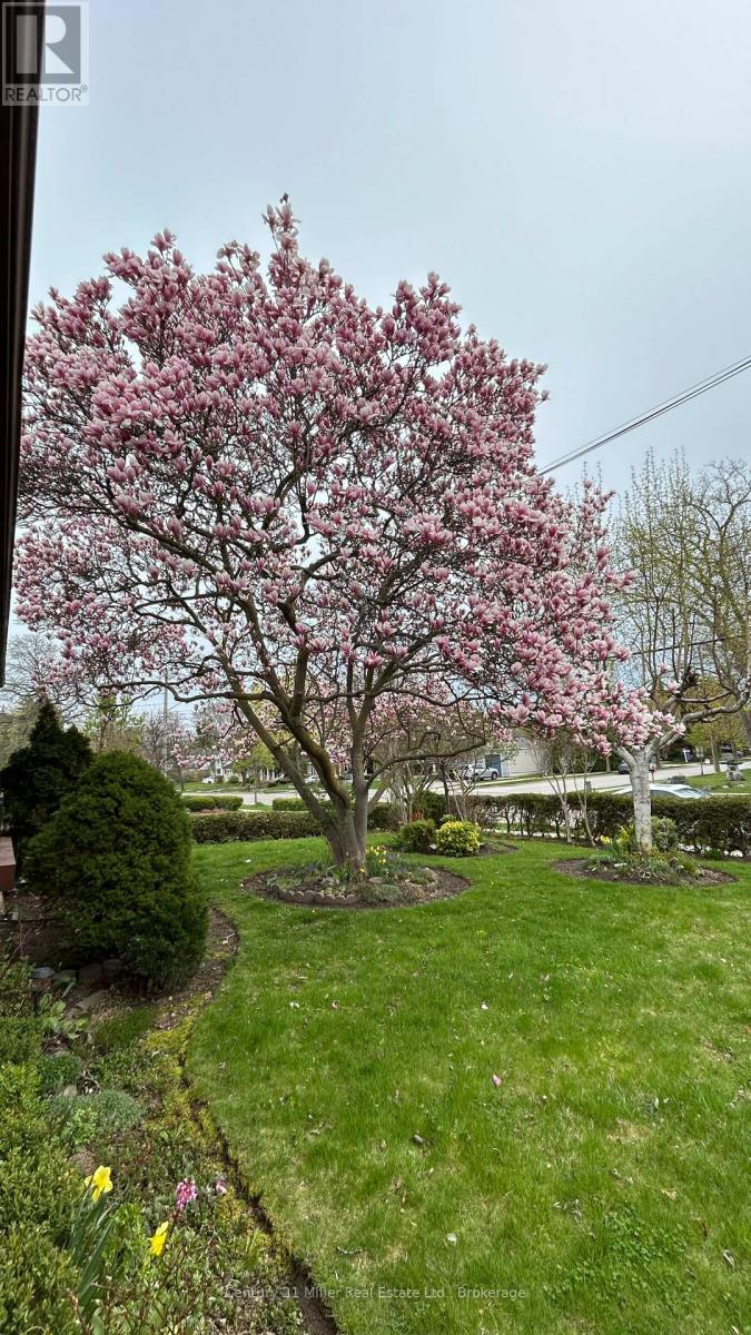 309 Queen Mary Drive, Oakville, Ontario  L6K 3L5 - Photo 38 - W12745594