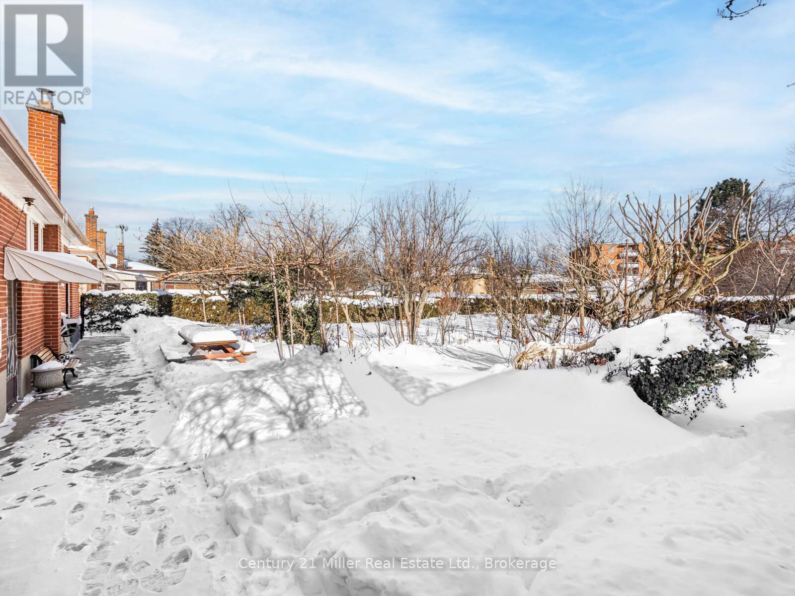 309 Queen Mary Drive, Oakville, Ontario  L6K 3L5 - Photo 35 - W12745594