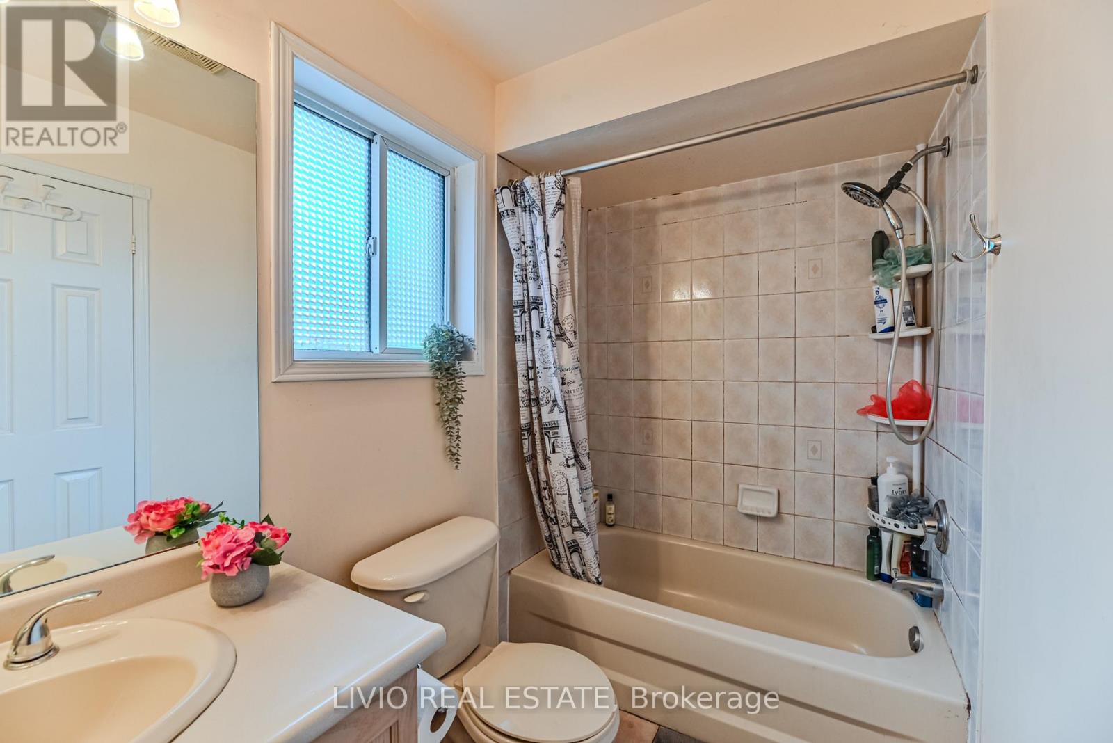 46 Weather Vane Lane, Brampton, Ontario  L6X 4R5 - Photo 32 - W12719430