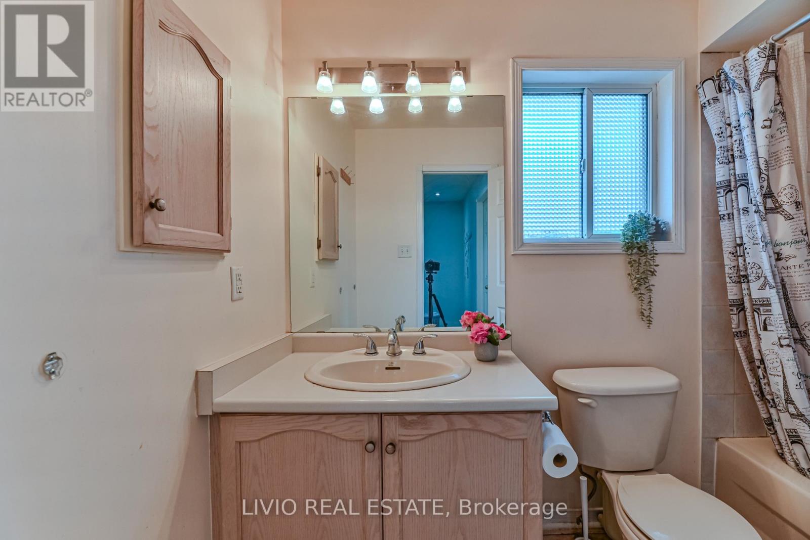 46 Weather Vane Lane, Brampton, Ontario  L6X 4R5 - Photo 31 - W12719430