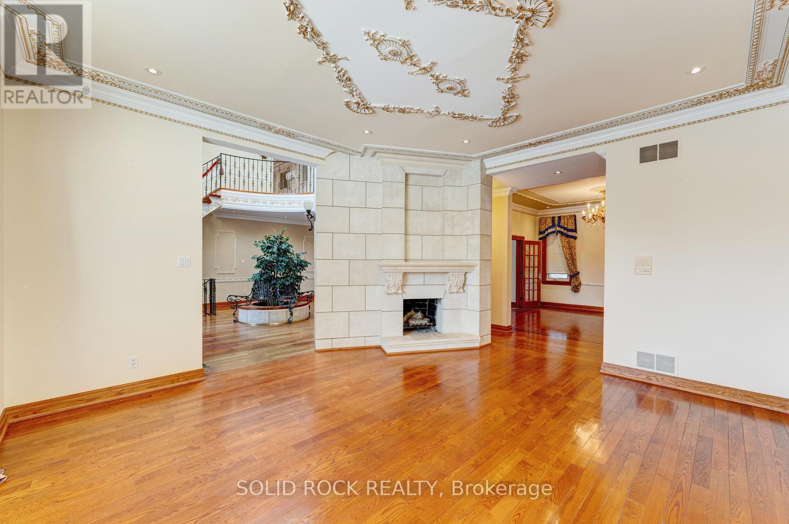 10 Merrydale Court, Brampton, Ontario  L6P 0H4 - Photo 19 - W12745658