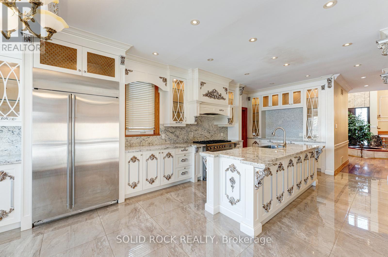 10 Merrydale Court, Brampton, Ontario  L6P 0H4 - Photo 21 - W12745658