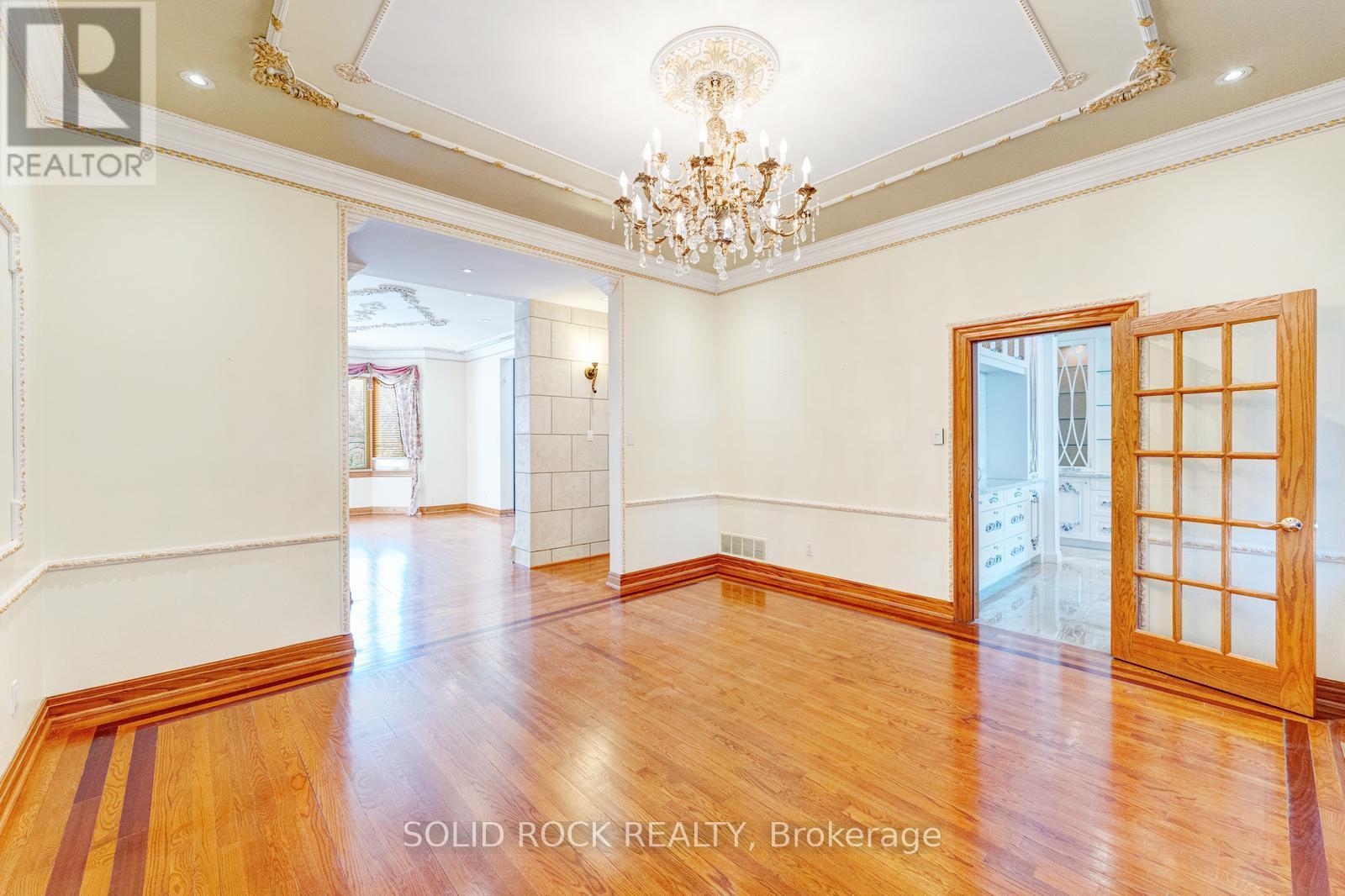 10 Merrydale Court, Brampton, Ontario  L6P 0H4 - Photo 25 - W12745658