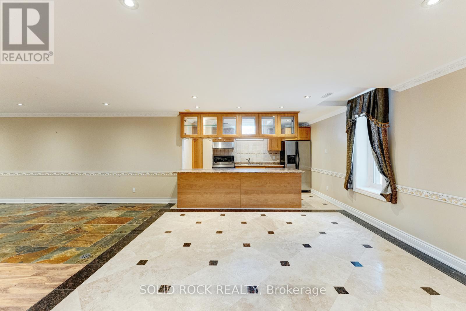 10 Merrydale Court, Brampton, Ontario  L6P 0H4 - Photo 43 - W12745658