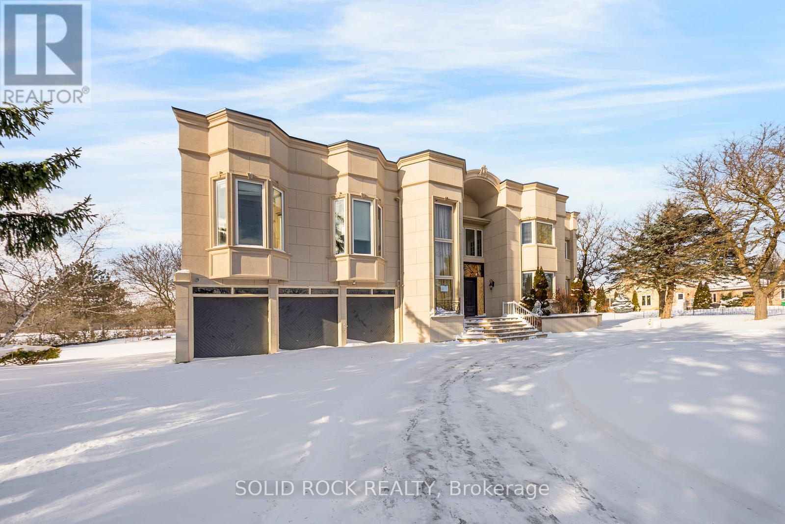 10 Merrydale Court, Brampton, Ontario  L6P 0H4 - Photo 5 - W12745658