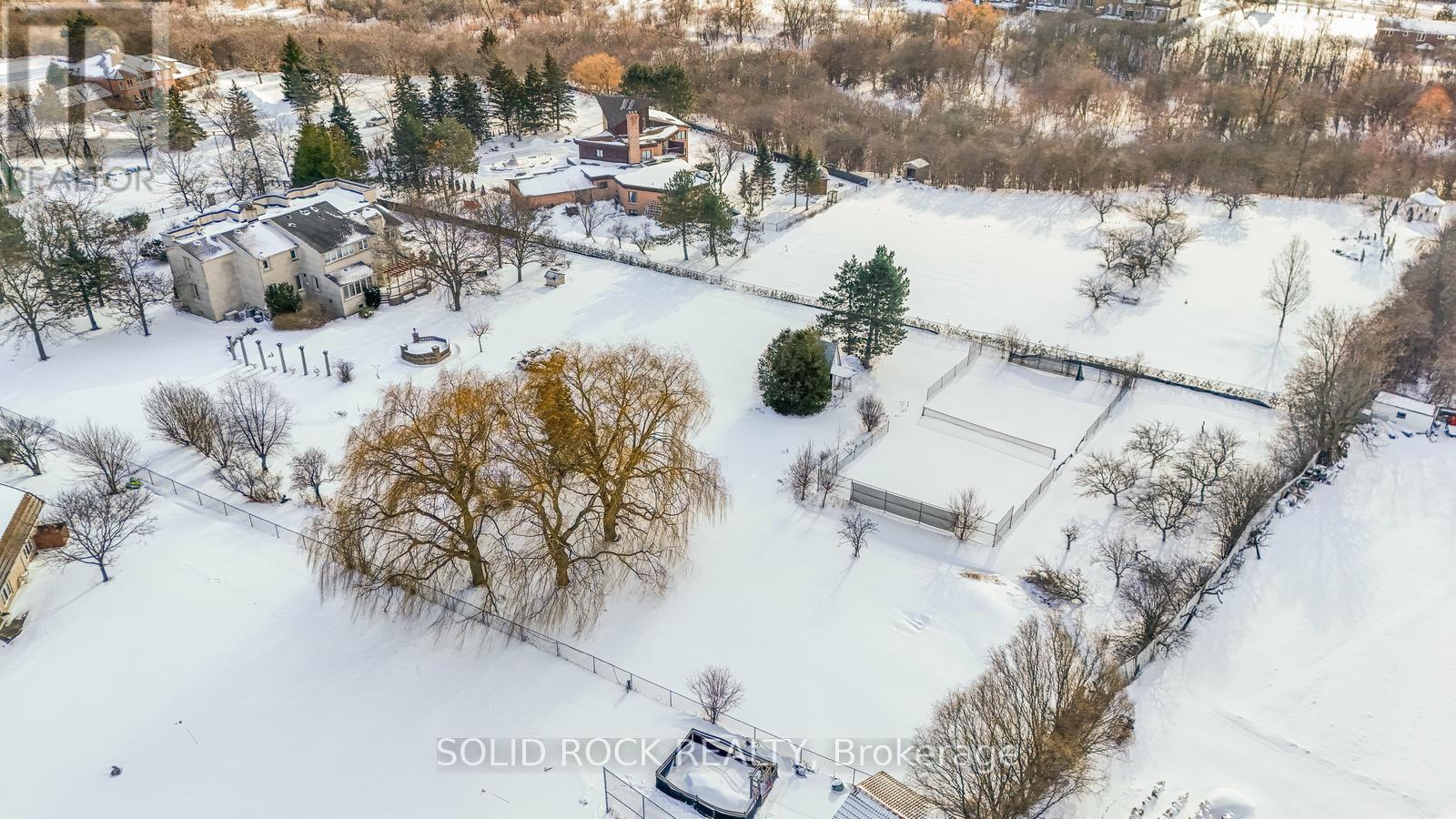 10 Merrydale Court, Brampton, Ontario  L6P 0H4 - Photo 7 - W12745658