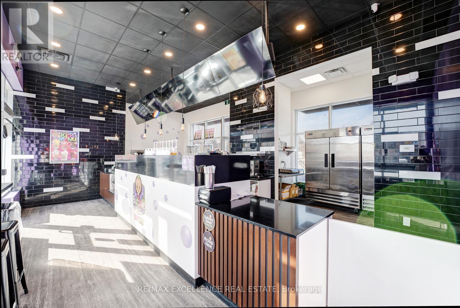 1 - 95 Cottrelle Boulevard, Brampton, Ontario  L6S 0G1 - Photo 5 - W12745660