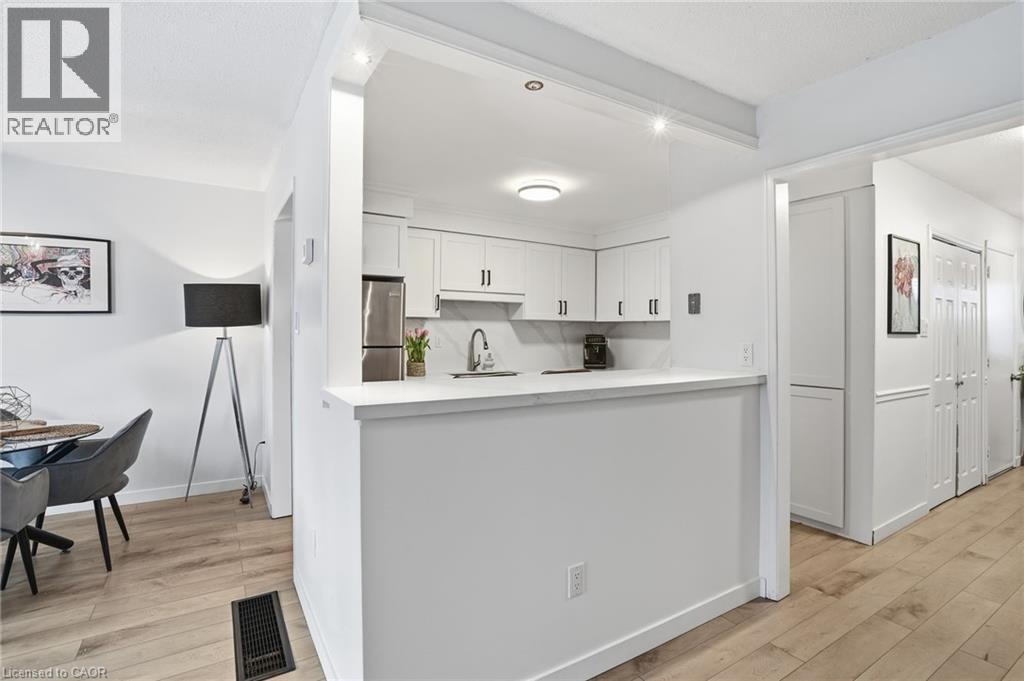 391 Stone Church Road E Unit# 63, Hamilton, Ontario  L9B 2H3 - Photo 15 - 40799178