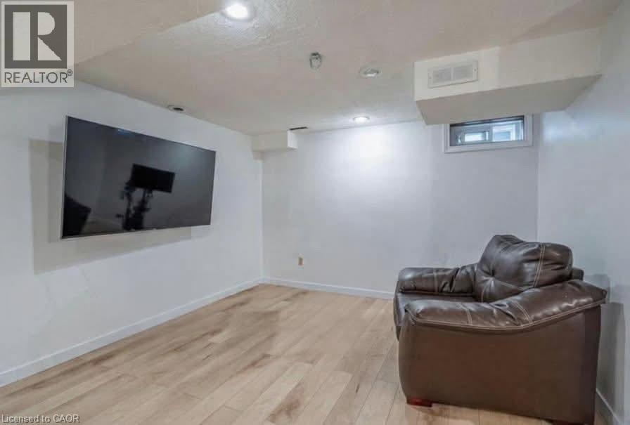 391 Stone Church Road E Unit# 63, Hamilton, Ontario  L9B 2H3 - Photo 35 - 40799178