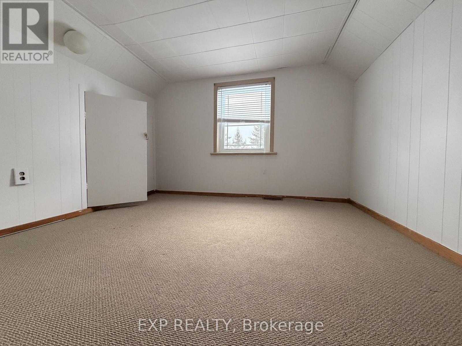 78 Yonge Street N, Springwater, Ontario  L0L 1P0 - Photo 22 - S12725042