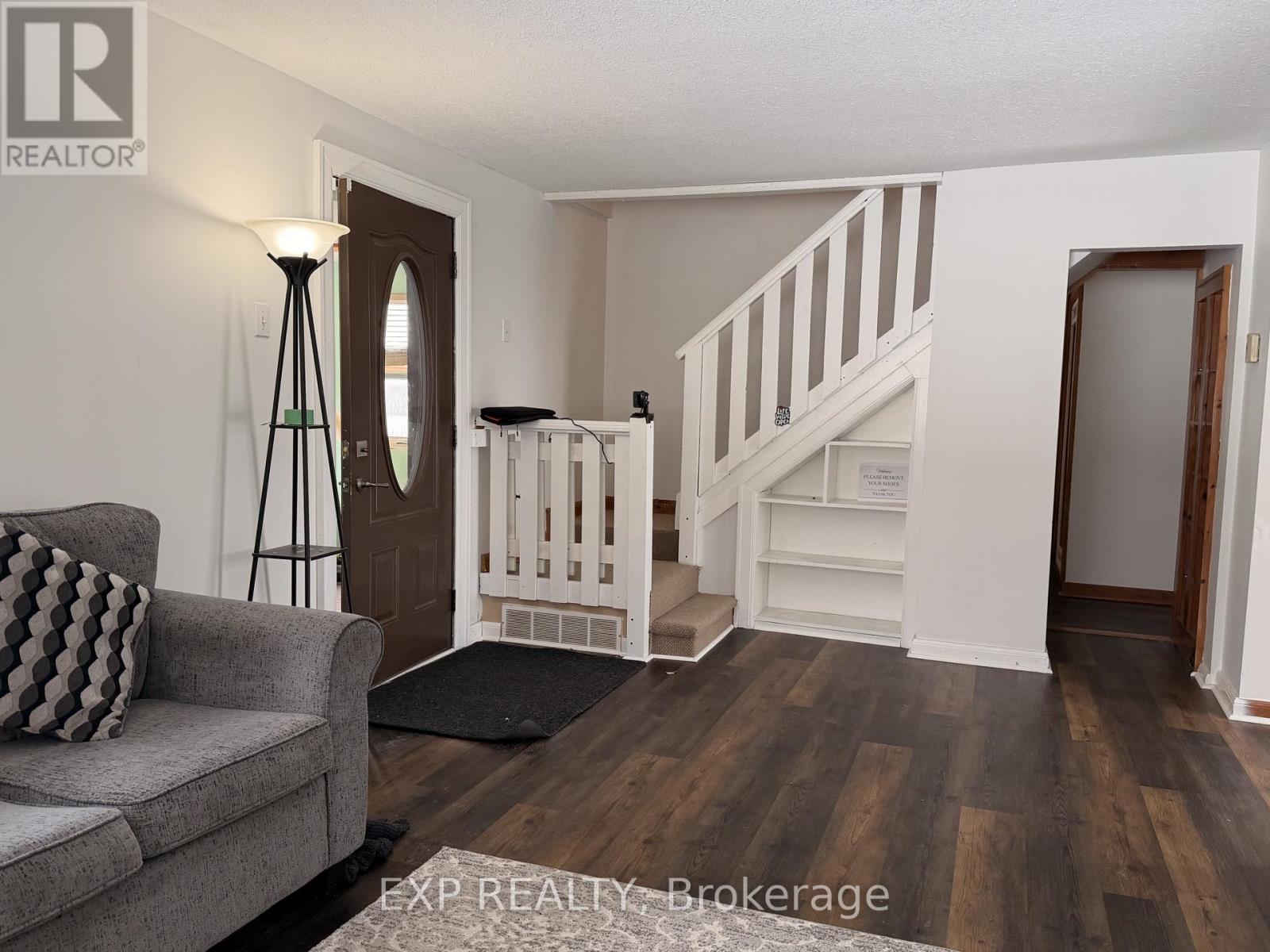 78 Yonge Street N, Springwater, Ontario  L0L 1P0 - Photo 2 - S12725042