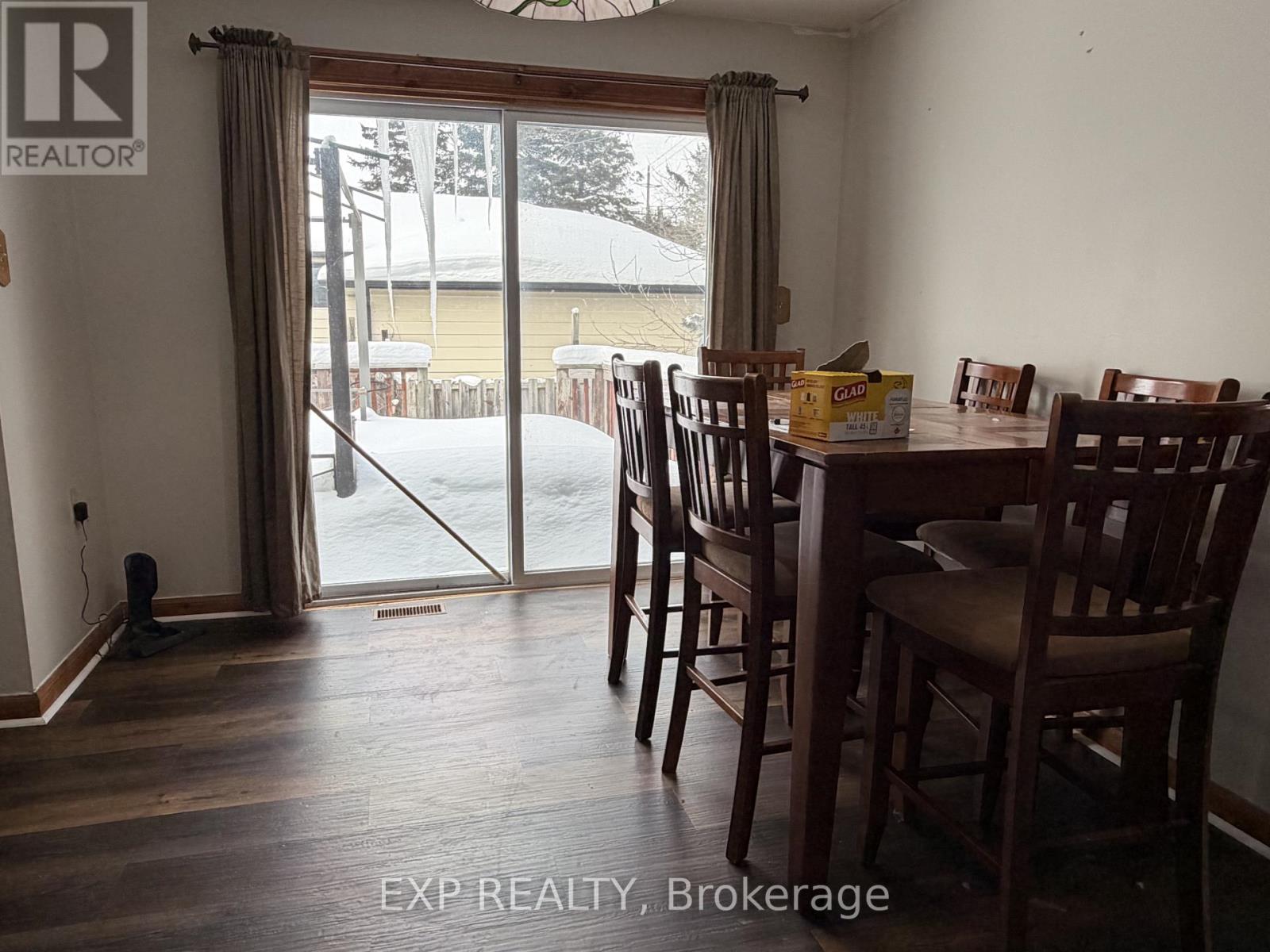 78 Yonge Street N, Springwater, Ontario  L0L 1P0 - Photo 30 - S12725042