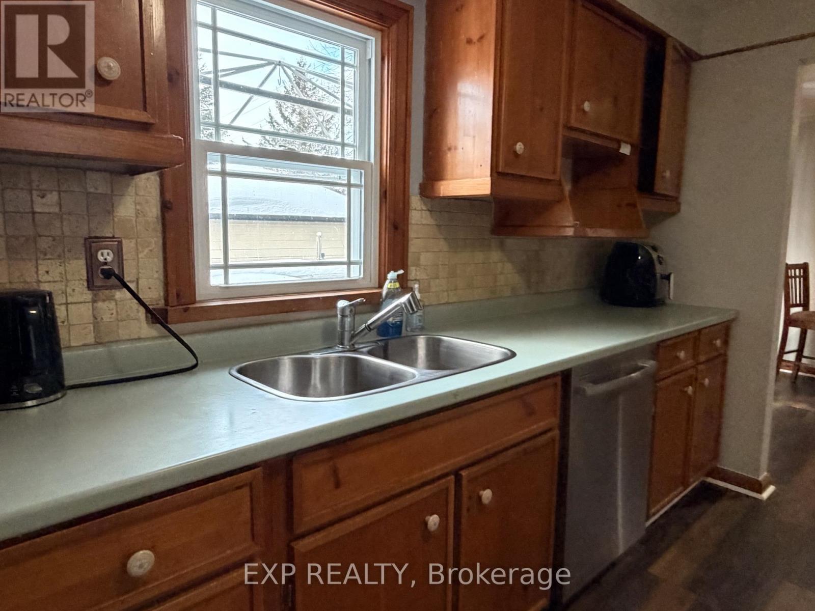 78 Yonge Street N, Springwater, Ontario  L0L 1P0 - Photo 41 - S12725042