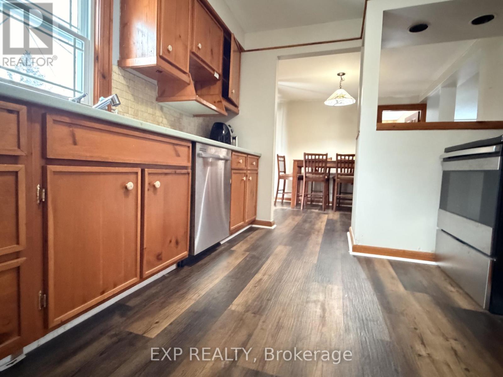 78 Yonge Street N, Springwater, Ontario  L0L 1P0 - Photo 42 - S12725042