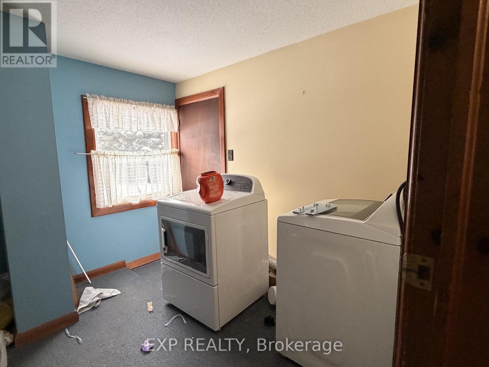 78 Yonge Street N, Springwater, Ontario  L0L 1P0 - Photo 45 - S12725042