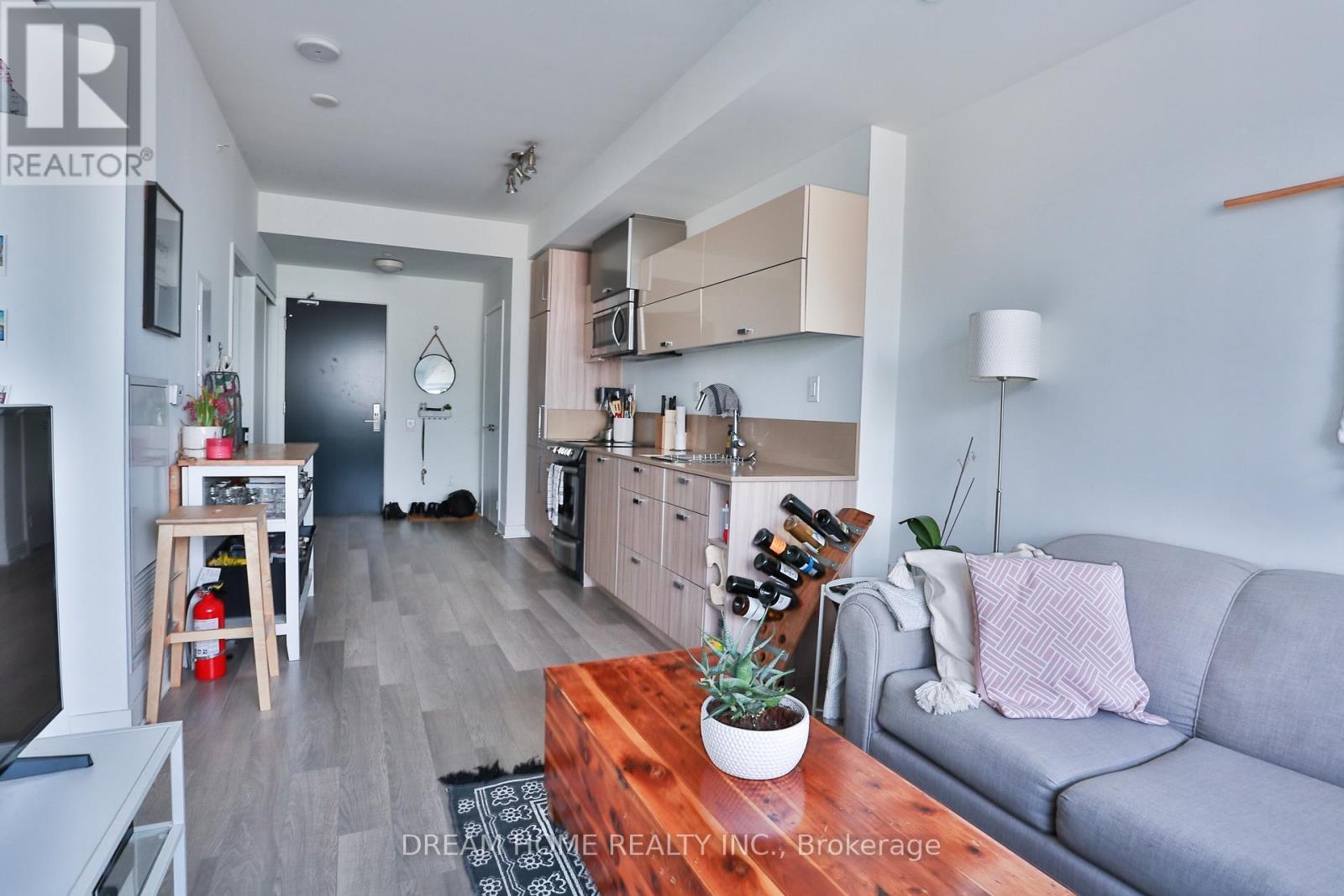 1506 - 290 Adelaide Street W, Toronto, Ontario  M5V 1P6 - Photo 3 - C12745676